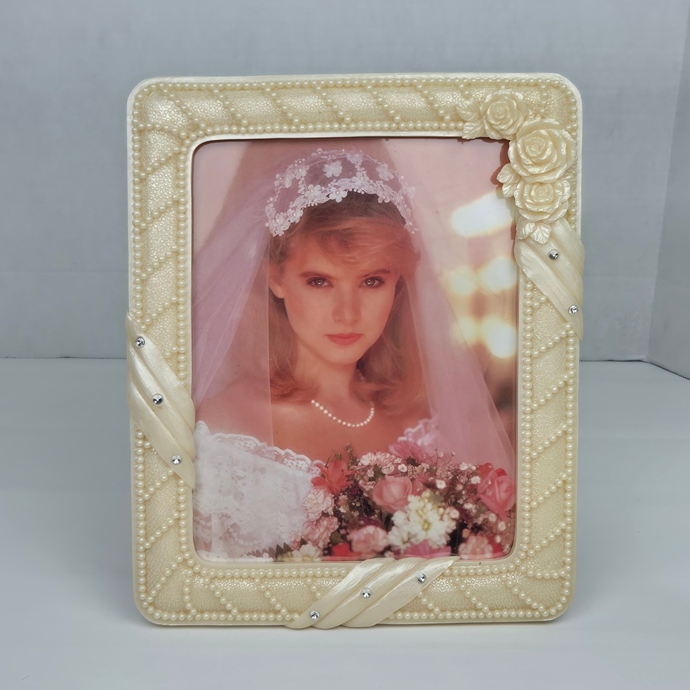 Vintage 80s Faux Pearl Bridal Frame 8x10 Cottagecore Shabby Chic Romantic Roses